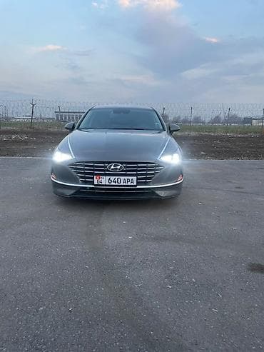 Транспорт: Hyundai Sonata: 2020 г., Автомат, Бензин, Седан — 3