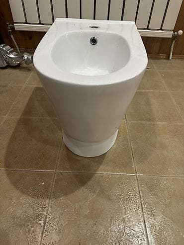inversion stol: Продаю биде из сантехнического фарфора - Тип: напольное, под — 3