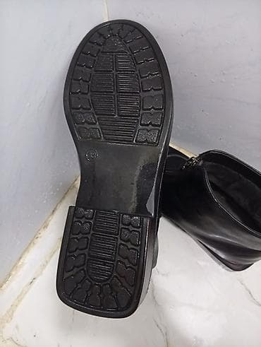 Сапоги: Женские полусапожки, размер 38, но большемерка, подходит на 39 - — 2