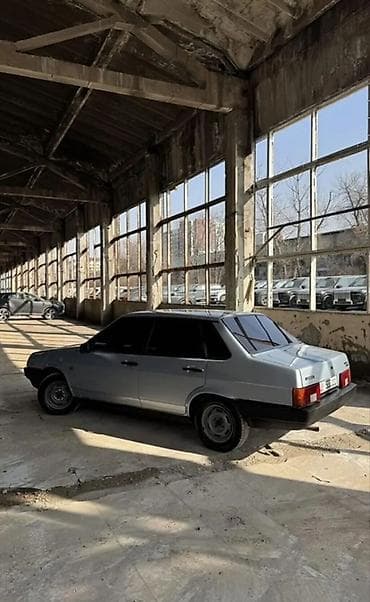 ВАЗ (ЛАДА) 21099: 2002 г., 1.5 л, Механика, Бензин, Седан — 2
