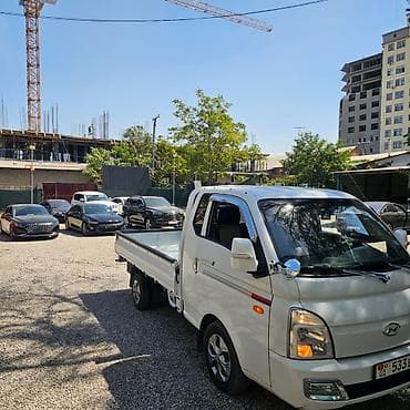 Транспорт: Hyundai Porter II (бортовой малотоннажный грузовик) - Компоновка — 3