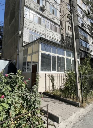 Сдаю Офис, 77 м², В жилом комплексе, 1 линия