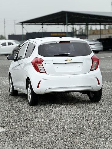 пикаб машина: Chevrolet Spark: 2019 г., 1 л, Автомат, Бензин, Хэтчбэк — 2