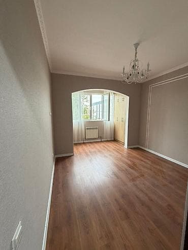 Квартиры: 2 комнаты, 67 м², 106 серия улучшенная, Кок-Жар мкр 106 серия улучшенная, 2 этаж, Евроремонт — 2