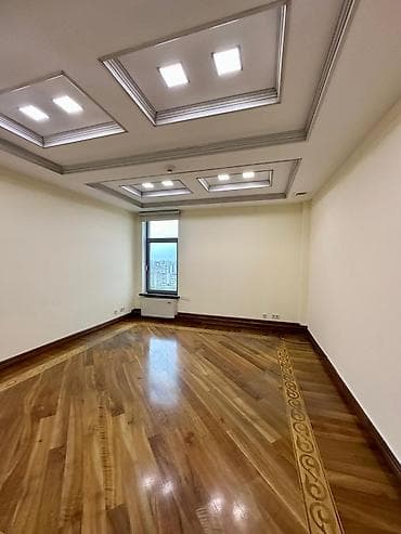 Кыймылсыз мүлк: Кеңселерди ижаралоо, 247 м², Бизнес борборунда, Тоолор көрүнүп турат, Өзүнчө ашканасы менен, Өзүнчө санитардык түйүнү менен — 2