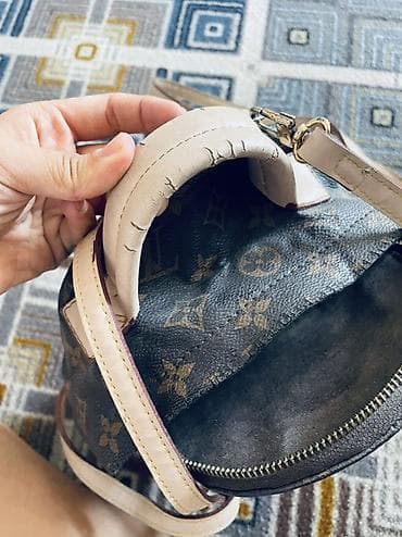 футбольные вещи: Рюкзак Louis Vuitton, монограмма Monogram Canvas. - Компактный — 5