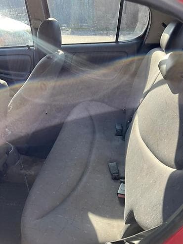 Продажа авто: Toyota Yaris: 1999 г., 1 л, Механика, Бензин, Хэтчбэк — 5