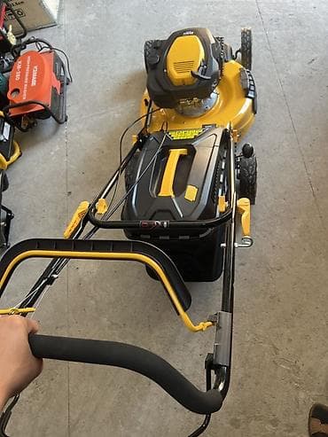 канистр для бензина: Газонокосилка ROLF TOP-22 (Lawn Mower) - Тип: бензиновая самоходная — 4