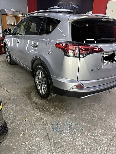 10 регион машины: Toyota RAV4: 2017 г., Гибрид, Кроссовер — 3