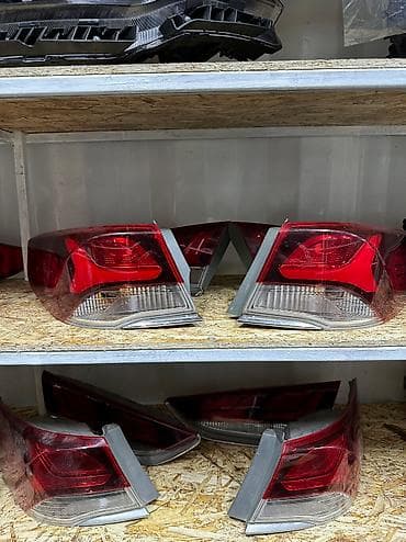 kia 2012: Комплект стоп-сигналов Hyundai 2018 г., Б/у, Оригинал — 1