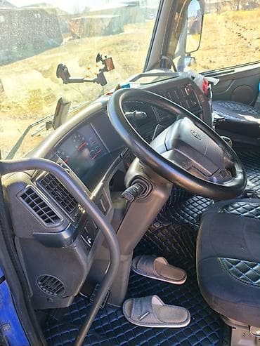 гоф 3: Тягач, Volvo, 2011 г., Тентованный — 6