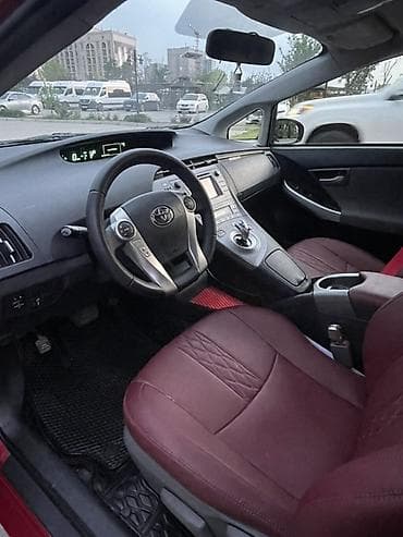 диспы: Toyota Prius: 2015 г., 1.8 л, Автомат, Гибрид, Хэтчбэк — 4