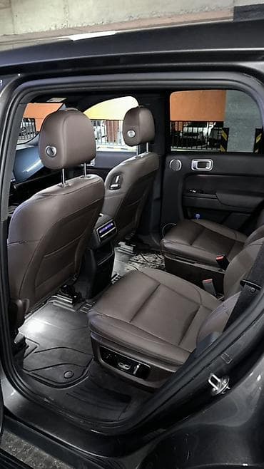 byd e9: Lixiang L8: 2023 г., 1.5 л, Гибрид, Внедорожник — 4