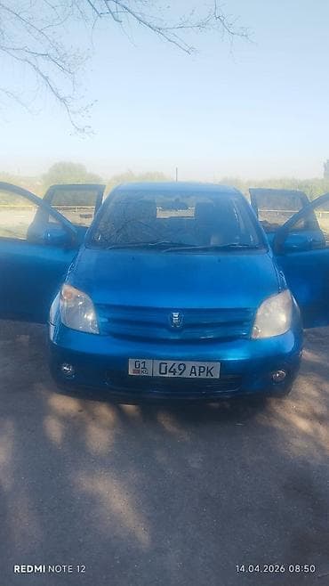 tayota funcargo: Toyota Ist: 2003 г., 1.3 л, Автомат, Бензин, Хэтчбэк — 9