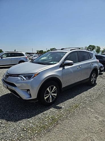 Toyota RAV4: 2018 г., 2.5 л, Автомат, Бензин, Кроссовер