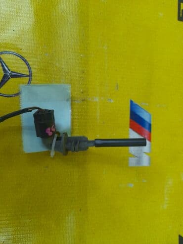 топливный датчик: Датчик уровня охлаждения жидкости   E60 E 53 E38 E46 E91 W220 W210 — 4