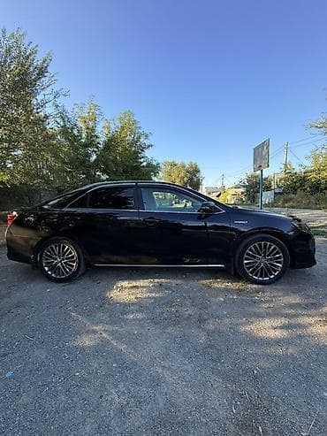 оригинальные: Toyota Camry: 2012 г., Гибрид, Седан — 2