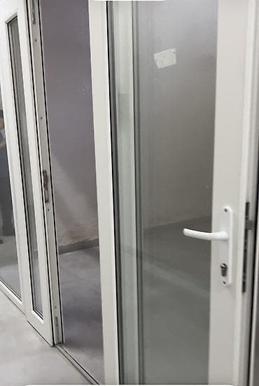 продаю помещений: Сдается полуподвальное коммерческое помещение в районе — 3