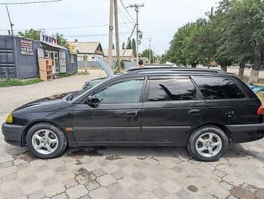 стекло камри: Toyota Avensis: 2001 г., 1.8 л, Механика, Бензин, Универсал — 3