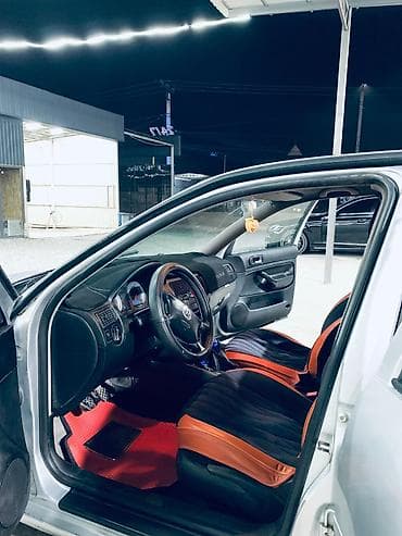 Продажа авто: Volkswagen Golf: 2003 г., Механика, Бензин, Хэтчбэк — 2