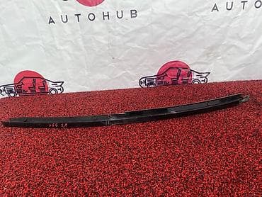 Молдинг стекла Заднее правое Toyota, 2005 г., Б/у, Оригинал at lalafo.kg Молдинг стекла Заднее правое Toyota, 2005 г., Б/у, Оригинал