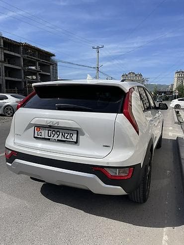 01: Kia Niro: 2022 г., 1.6 л, Гибрид, Кроссовер — 4