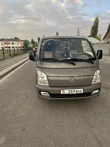 Жеңил жүк ташуучу унаа, Hyundai, Стандарт, 1,5 т, Колдонулган — 8