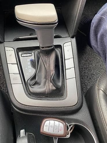 byd e3: Hyundai Elantra: 2018 г., 1.6 л, Автомат, Бензин, Седан — 6