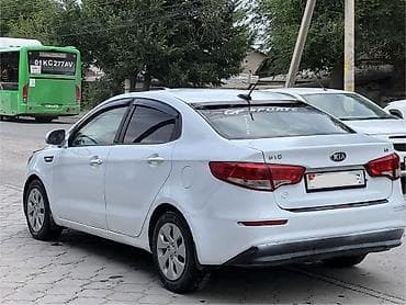 стекло для авто: Kia Rio: 2017 г., 1.6 л, Автомат, Бензин, Седан — 4