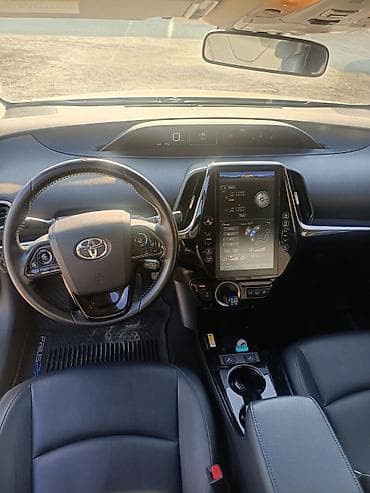 Toyota: Toyota Prius: 2021 г., 1.8 л, Автомат, Гибрид, Лифтбек — 4