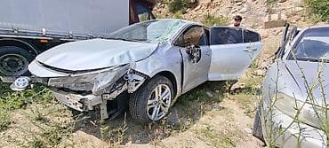 мерс рул: Toyota Livin (седан), серебристый, поколение около 2020–2022 — 4