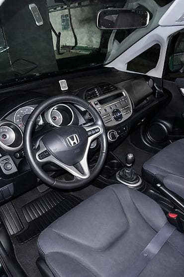 mini cooper: Honda Fit: 2008 г., 1.5 л, Механика, Бензин, Хэтчбэк — 3