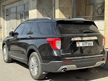 Ford Explorer: 2022 г., 2.3 л, Автомат, Бензин, Кроссовер
