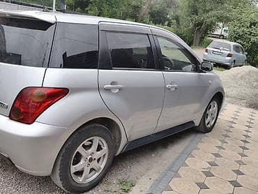 prius plus: Toyota Ist: 2002 г., Хэтчбэк — 4