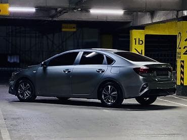 mazda 3: Kia Rio: 2021 г., Автомат, Бензин, Седан — 6