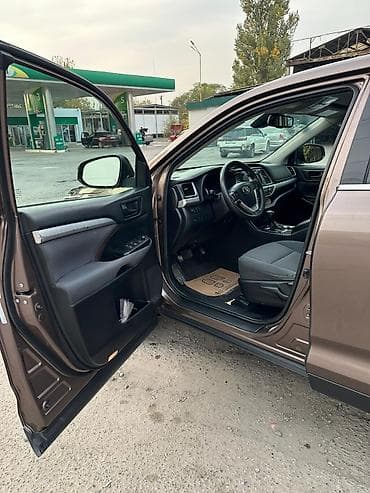 Toyota Highlander: 2018 г., 3.5 л, Автомат, Бензин, Кроссовер — 2
