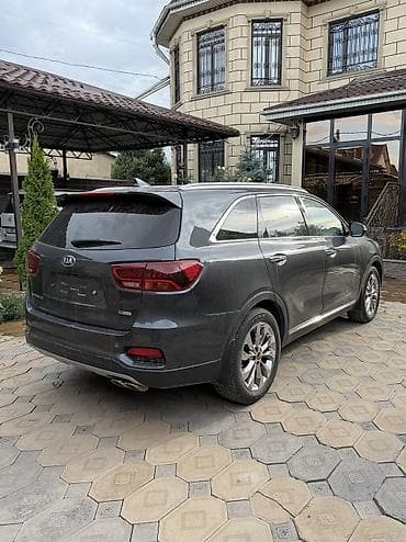 возможен обмен на дом: Kia Sorento: 2019 г., 2 л, Автомат, Дизель, Кроссовер — 5