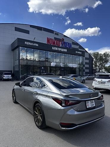 линолеум в бишкеке: Lexus ES: 2023 г., 2.5 л, Вариатор, Гибрид, Седан — 5