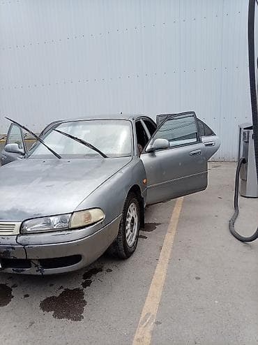 Mazda 626: 1992 г., 2 л, Механика, Бензин, Седан — 4