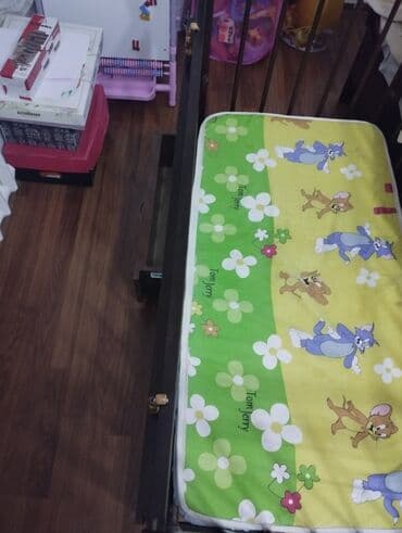 детскую кровать из дерева: Детская односпальная кровать, Б/у, Для девочки, Для мальчика, С матрасом, Дерево, Самовывоз — 4