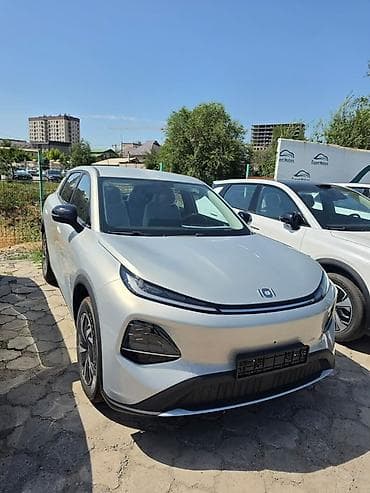 e2 byd: Changan Qiyuan Q05: 2026 г., Автомат, Электромобиль, Универсал — 8