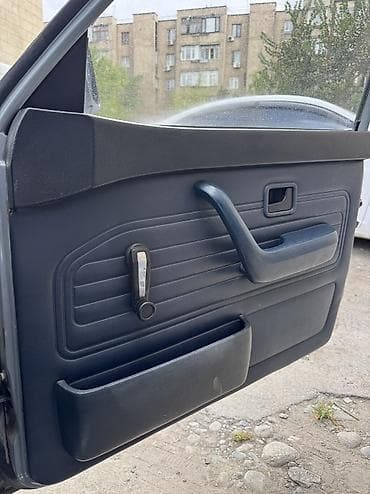 bmw авто: BMW 5 series: 1983 г., 2.5 л, Автомат, Бензин, Седан — 4