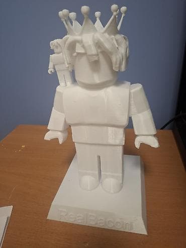 куплю статуетки: 3D-печатная фигурка в стиле персонажа из Roblox с короной и маленьким — 1