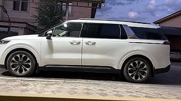 Kia Carnival: 2023 г., 3.5 л, Робот, Бензин, Вэн/Минивэн — 4