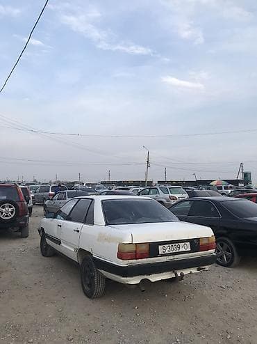 аудио усилитель: Audi 100: 1988 г. — 4