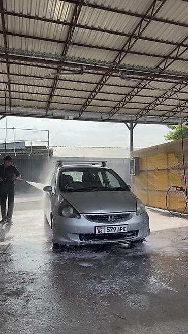 Продажа авто: Honda Fit: 2003 г., 1.3 л, Автомат, Бензин, Хэтчбэк — 3