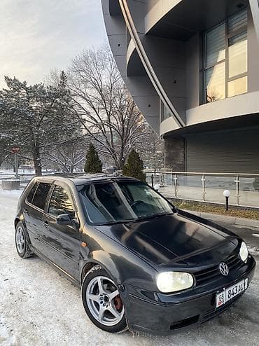 Volkswagen Golf: 1998 г., 1.8 л, Механика, Бензин, Хэтчбэк
