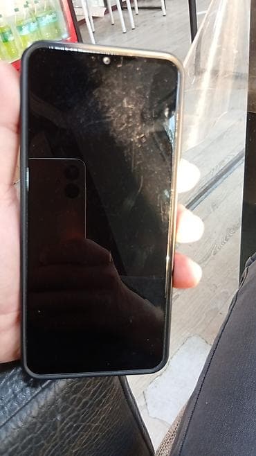 sony xz2 compact: Смартфон в защитном чехле - Диагональ экрана около 6–6.5" с — 1