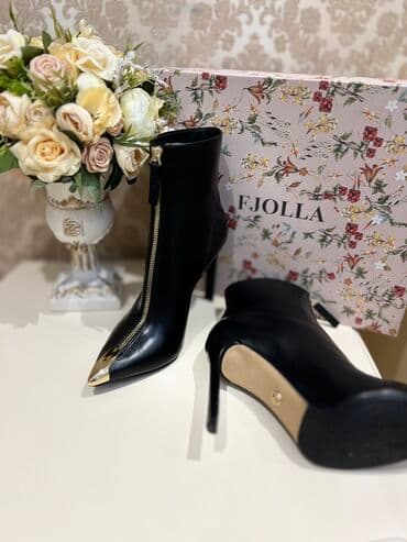 продаю в связи с переездом: Шикарные ботильоны, натуральная кожа Италия.размеры:40.Цена:16.500 — 3