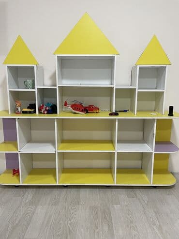 оборудование магазин: Продаются шкаф горка 5500 сом
Скамейка две за 2500 сом — 1